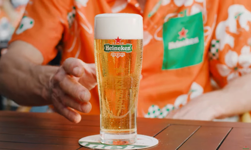 Heineken biertje op het terras